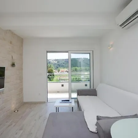 Zorica 4 Apartman *